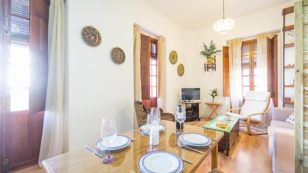 Acogedor Apartamento En Pleno Centro De Sevilla מראה חיצוני תמונה